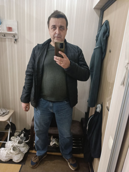 Дома и на перроне