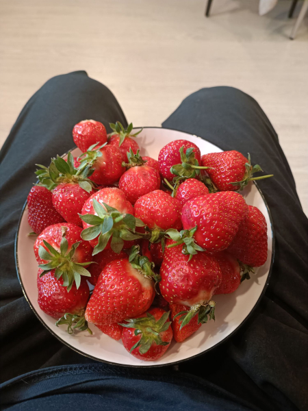 Любитель клубнички