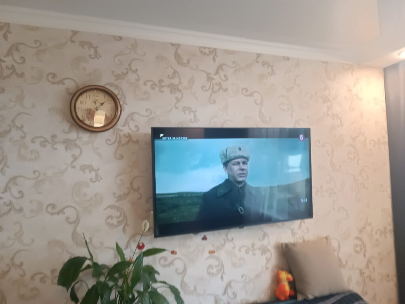 Смотрели военные фильмы по телеку 9 мая 2026