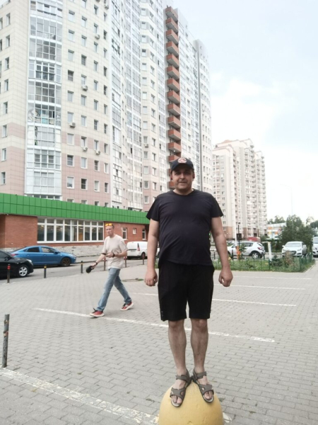 Мужчина на шаре 2 июля 2026