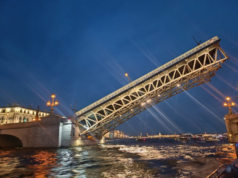 Развели мосты 23 июня 2026 01:10-01:20