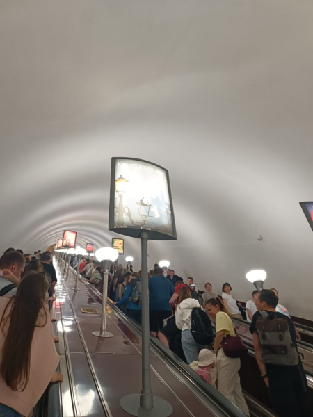 Толпы на Финляндском вокзале и в метро 20 июня 2026
