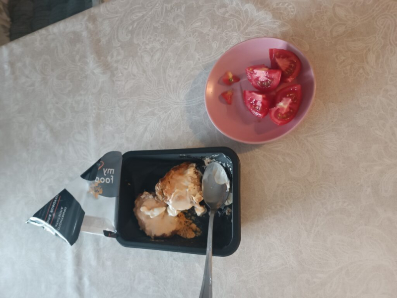 В M-Food нумеруют пищу по дням недели, оказывается!