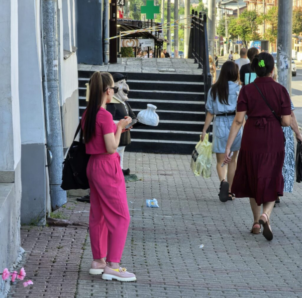 Девушки Владимира в оттенках красного 5 августа 2026