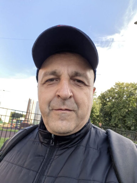 На процедурах забыл кепку