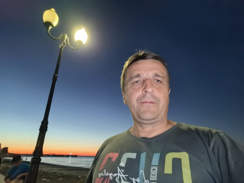 Набережная Гагра на закате 11 сентября 2026